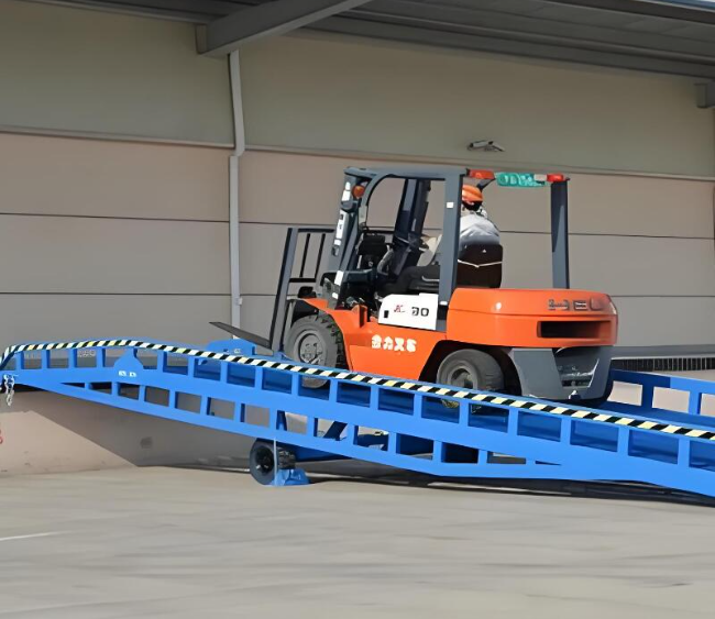 恩施移动式卸货平台（叉车用）